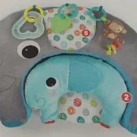 بالشت شیردهی و بازی نوزاد