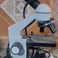 میکروسکوپ ازمایشگاهی