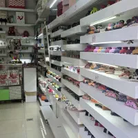 دکور و ویترین مغازه