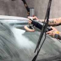 برطرف کردن پخش نور شیشه خودرو