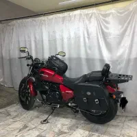 آکوئیلا هیوسانگ ۲۵۰ قرمز با لوازم