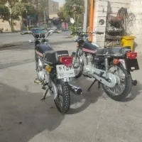 دو عدد موتور سیکلت