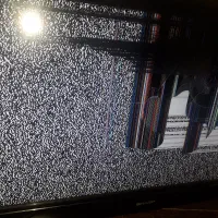 تلویزیون شکسته را میام برمیداریم