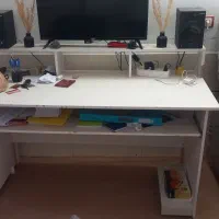 میز کامپیوتر چند کاره