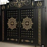 نقاشی ساختمان رنگارنگ
