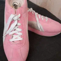 کفش اسپرت دخترانه  نو سایز  ۳۹  تا۴۰