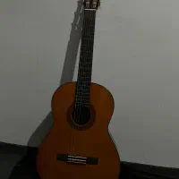 گیتار یاماها c70