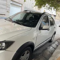 کوییک R سفید مشکی مدل ۴۰۱
