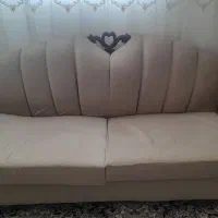 مبل تک ۳ نفره