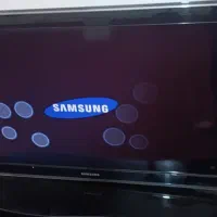 تلویزیون و میز تلویزیون و دیجیتال