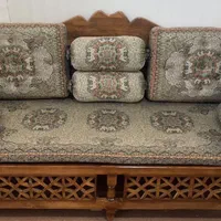 شاه نیشین طرح برجسته|پشتی|قم, نیروگاه|دیوار