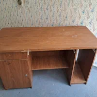 میز کامپیوتر کارکرده
