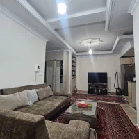 جمالزاده شمالی ۶۹ متر دو خواب فول امکانات