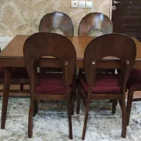 میز نهار خوری در حد نو