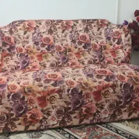 مبل راحتی هفت نفره + یک میز عسلی