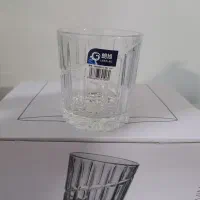 نیم لیوان بزرگ خارجی