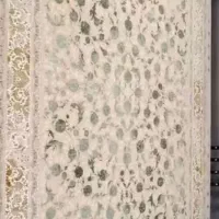 فرش لیلی کرم با گل سبز رنگ