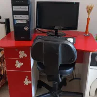 کامپیوتر  میزو صندلی سفارشی جداهم فروخته میشه