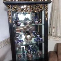 بوفه وساعت ایستاده