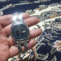 یک عدد ساعت سیکو ۵ جوانان درحد بشرط سالم