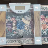 ترازو نو و کاملاً سالم