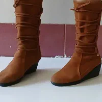 کفش سایز۳۷ویک عددکیف اداری۱۰۰۰۰۰۰