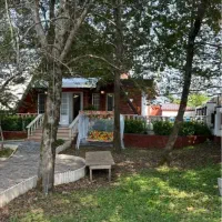 اجاره ویلا سوئیسی استخر دار لوکس (کد۱۶)تضمینی|اجارهٔ کوتاهمدت ویلا و باغ|فومن, |دیوار