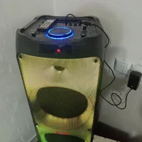 استیکر|سیستم صوتی خانگی|پیر بکران, |دیوار