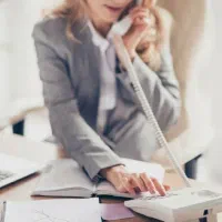 استخدام‌منشی و سوپروایزر سالن زیبایی