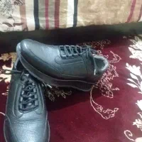 یک عددکفش چرم بفروش میرسد سایز۴۳|کیف، کفش، کمربند|سهند, |دیوار
