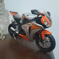 ماکت سی بی آر ۱/۶