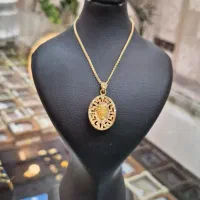 مدال ورساچه با زنجیر بدون اجرت ومالیات فقط ۱۰ درصد|جواهرات|رشت, فلسطین|دیوار