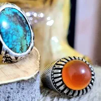 انگشتر فیروزه  و عقیق یمنی