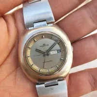 همه نوع ساعت.