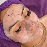 انواع پاکسازی وفیشال پوست صورت وحلزون تراپی