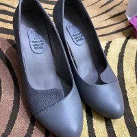 کفش سایز ۳۸ نو