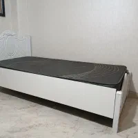 تخت یک نفره سفید