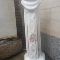 پایه سنگ روشویی سالم وتمیز