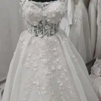 فروش تعدادی لباس عروس