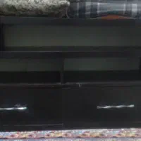 میز تلویزیون و وسایل دیگر