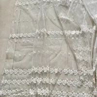 پرده با گلدوزی زیبا. با آستری