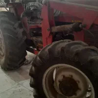 جویای کار با تراکتور