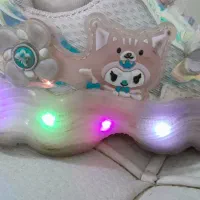 کتونی چراغ دار