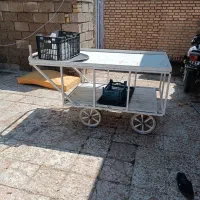 گاری چهارچرخ