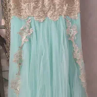 لباس مجلسی کاملا سالم و تمیز فقط یکبار پوشیده شده