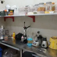 کابینت فلزی با سینک شیر آب و آبچکان و قفسه سوپری