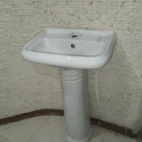 روشویی با پایه