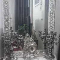 آینه و شمعدان و ساعت