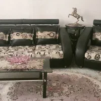مبلمان راحتی همراه میز عسلی