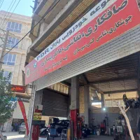 نقاش ماهر خودرو